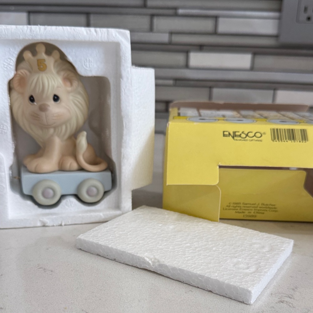 Precious Moments Lion Figurine with Cream and Blue Accents
